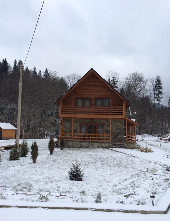 Guest House In Carpathians Migovo Exterior photo
